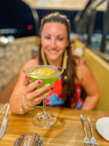 virgin drinks to order at a restaurant