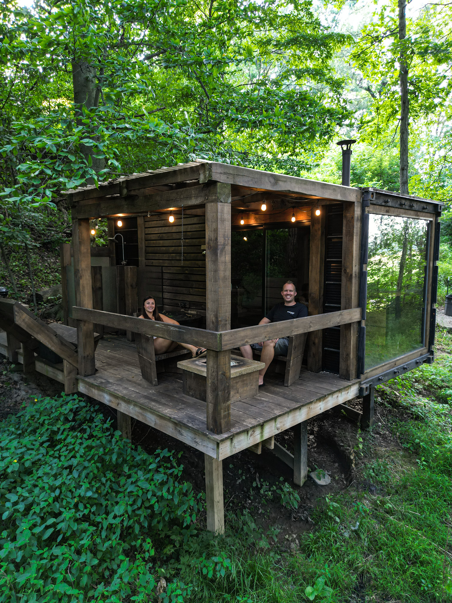weekend in Sugarcreek Ohio lodging at Dwellbox Treebox