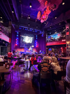 top places to eat in Gatlinburg – Blake Shelton’s Ole Red live music restaurant