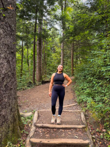 Grotto Falls trail – Waterfall Hikes in the Great Smoky Mountains