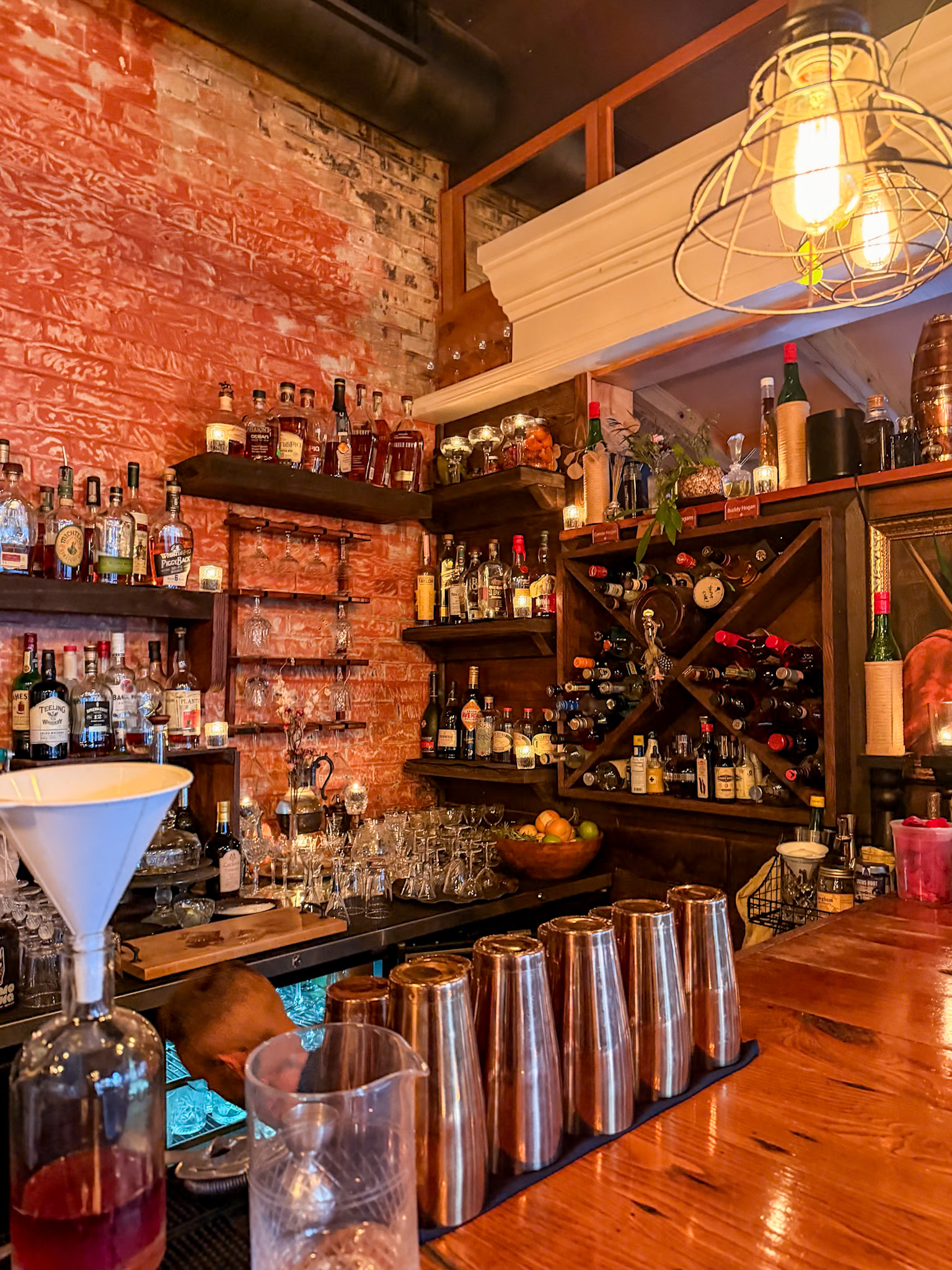 Ilda in Sylva NC interior dining room bar