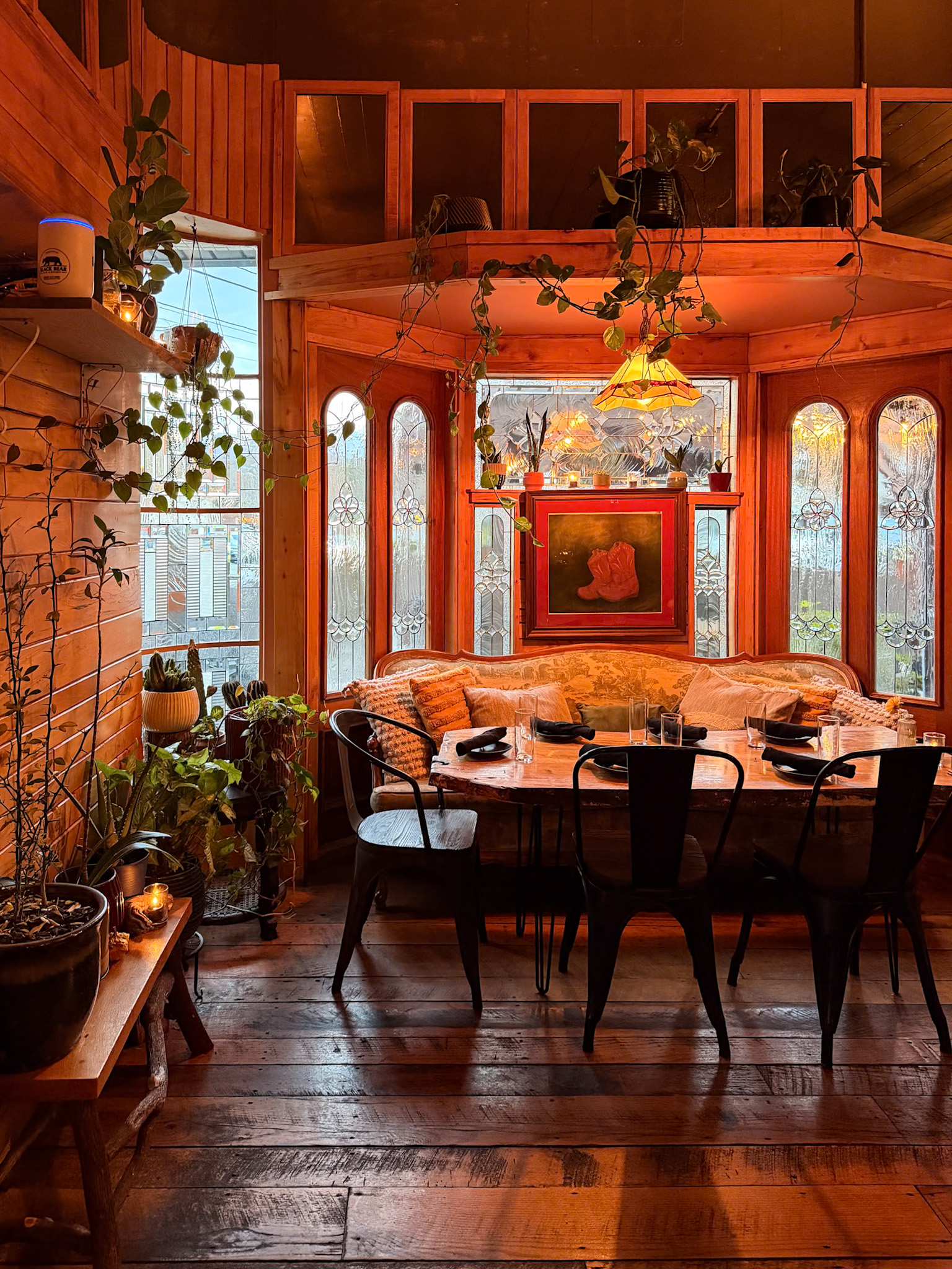 Ilda in Sylva NC interior dining room