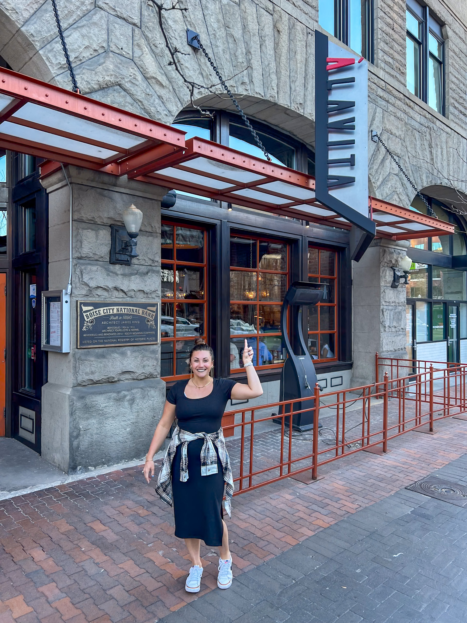 Alavita Boise Review of relaxed sit-down dinner experience