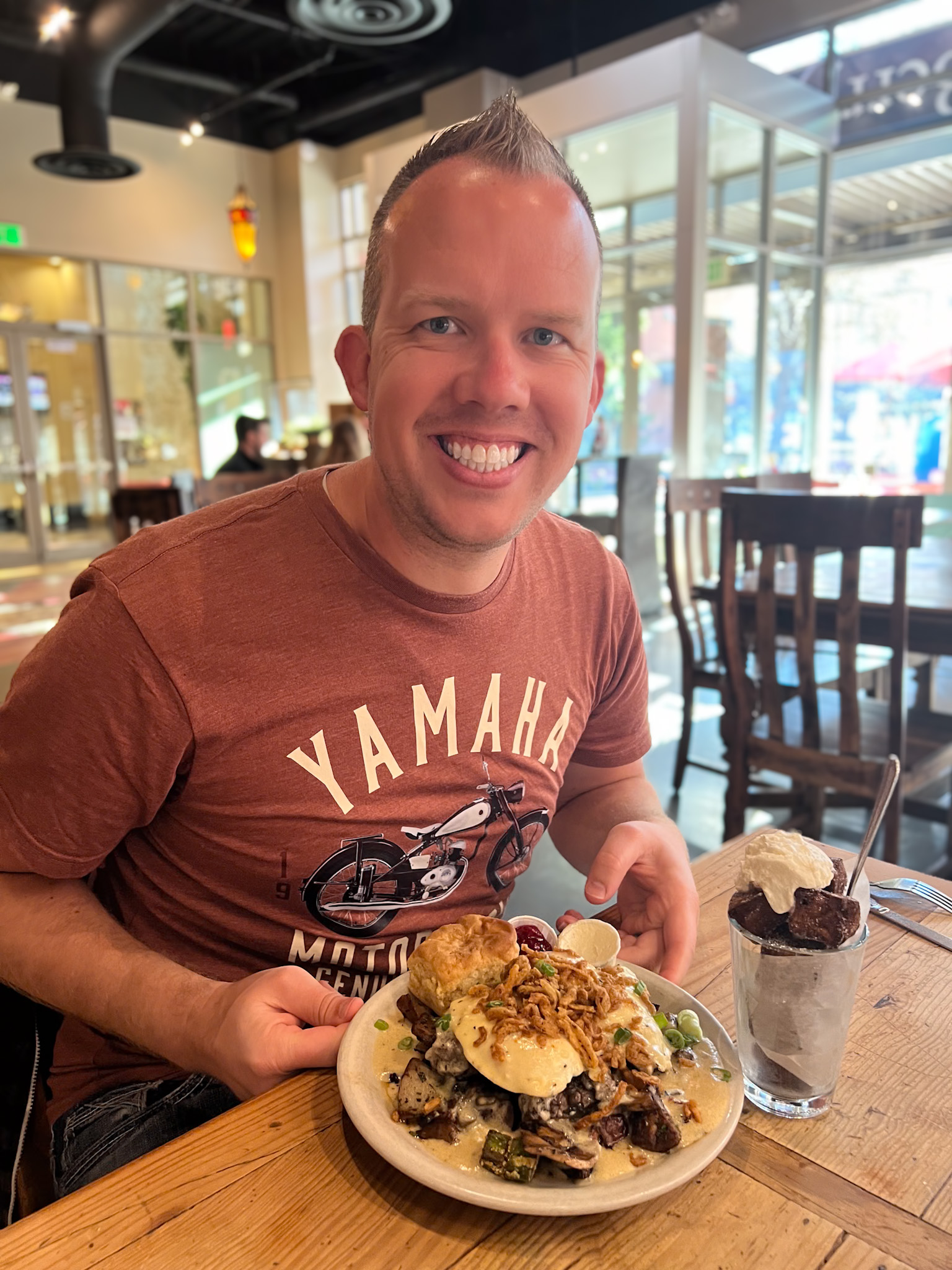 BACON Boise review comfort food brunch