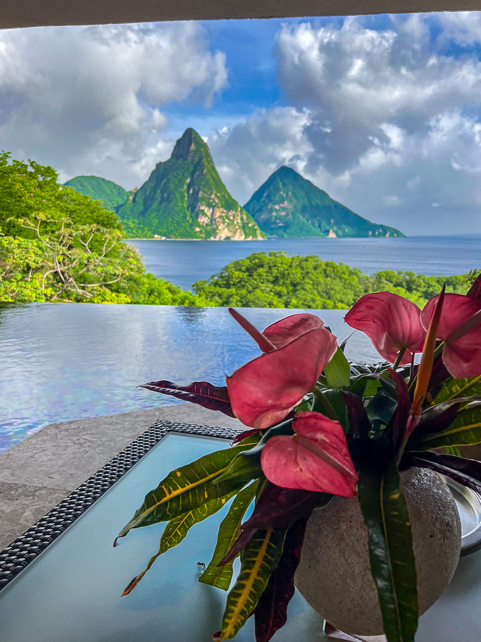 Jade Mountain St. Lucia review with Piton views