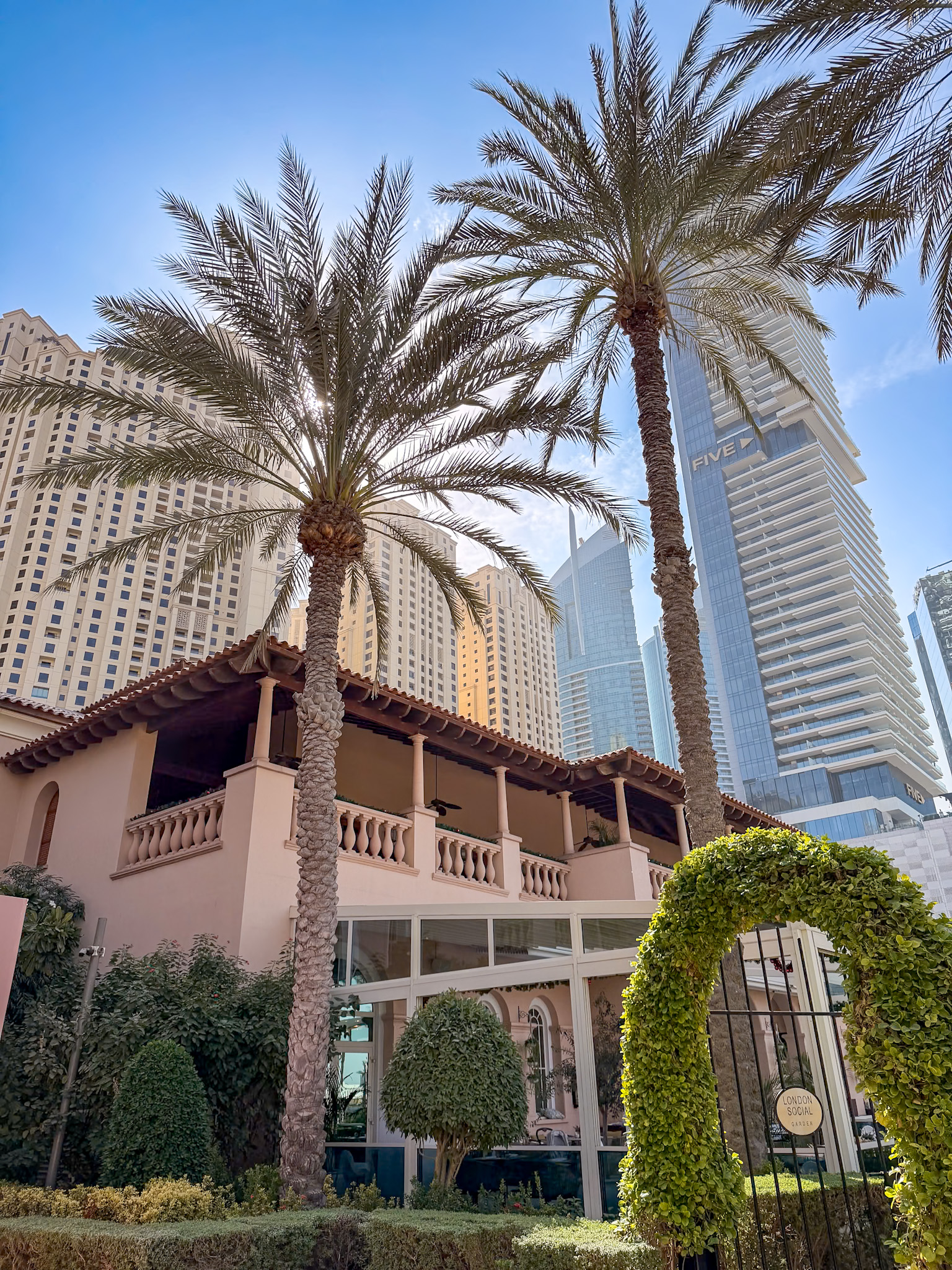 Ritz-Carlton Dubai Jumeirah Review pool and gardens