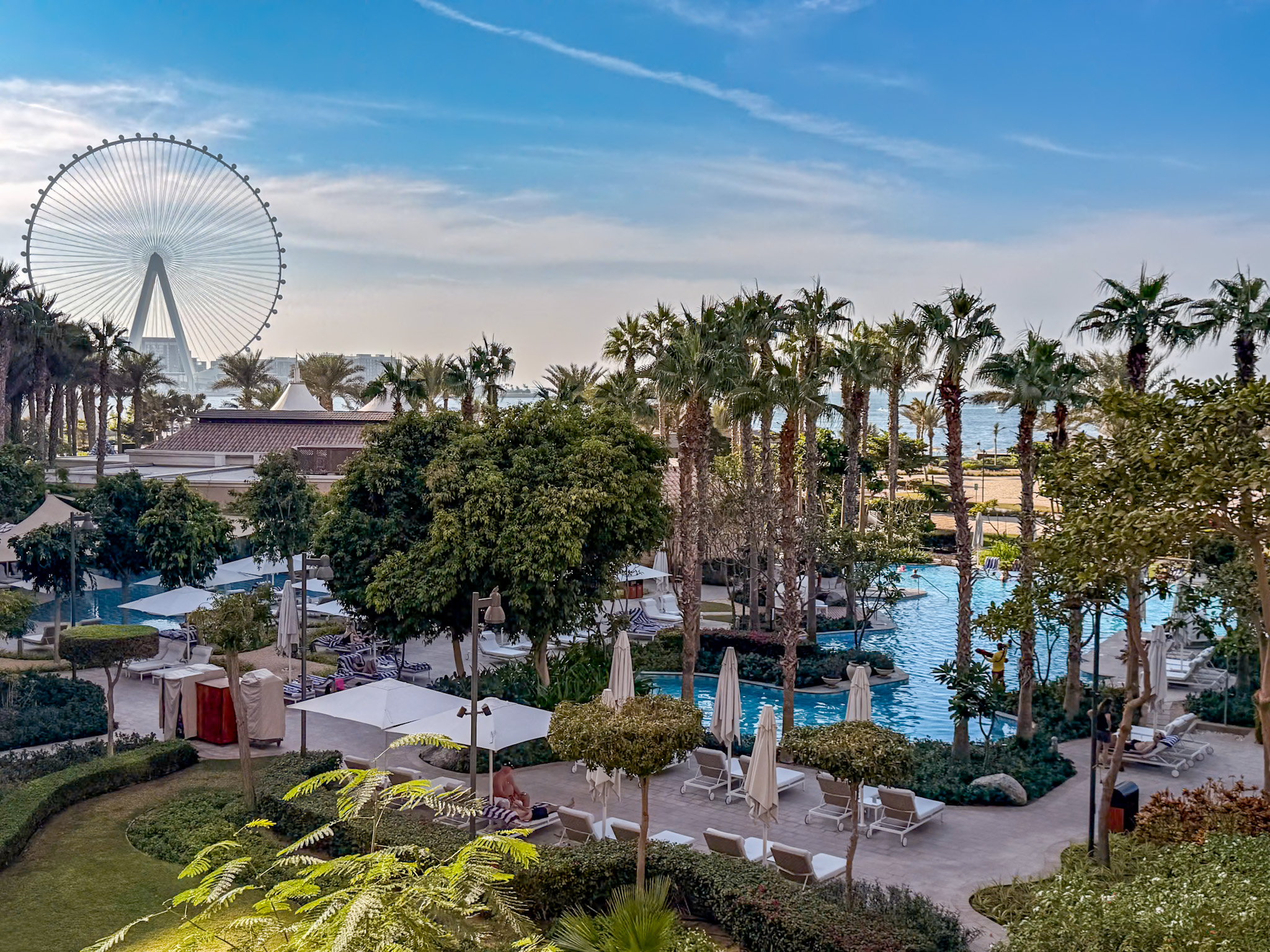 Best Instagram & Photo Spots in Dubai at Ritz Carlton Beach