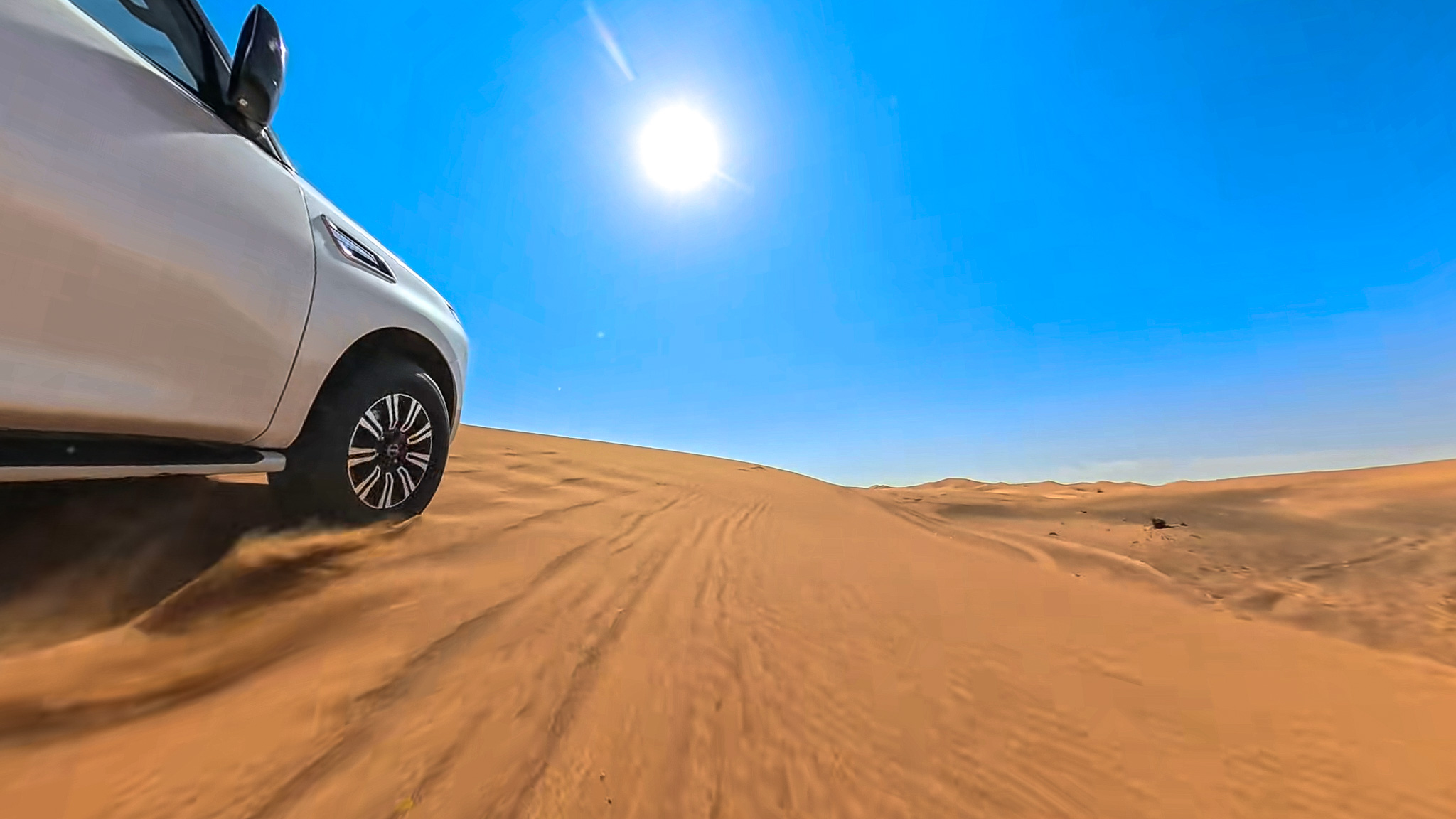 Dubai desert drive tour on a 5 days in Dubai itinerary