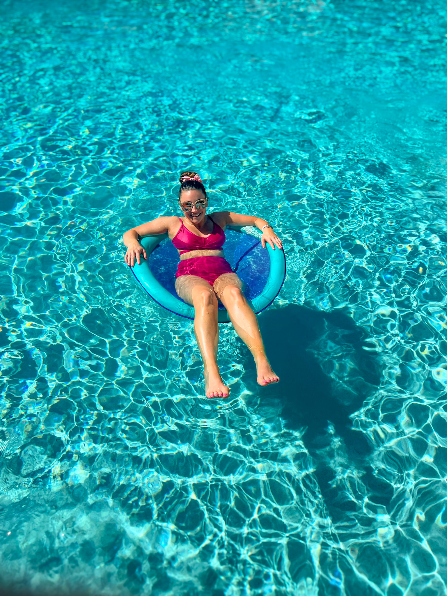 5 Days at Fontainebleau Miami Beach pool loungers