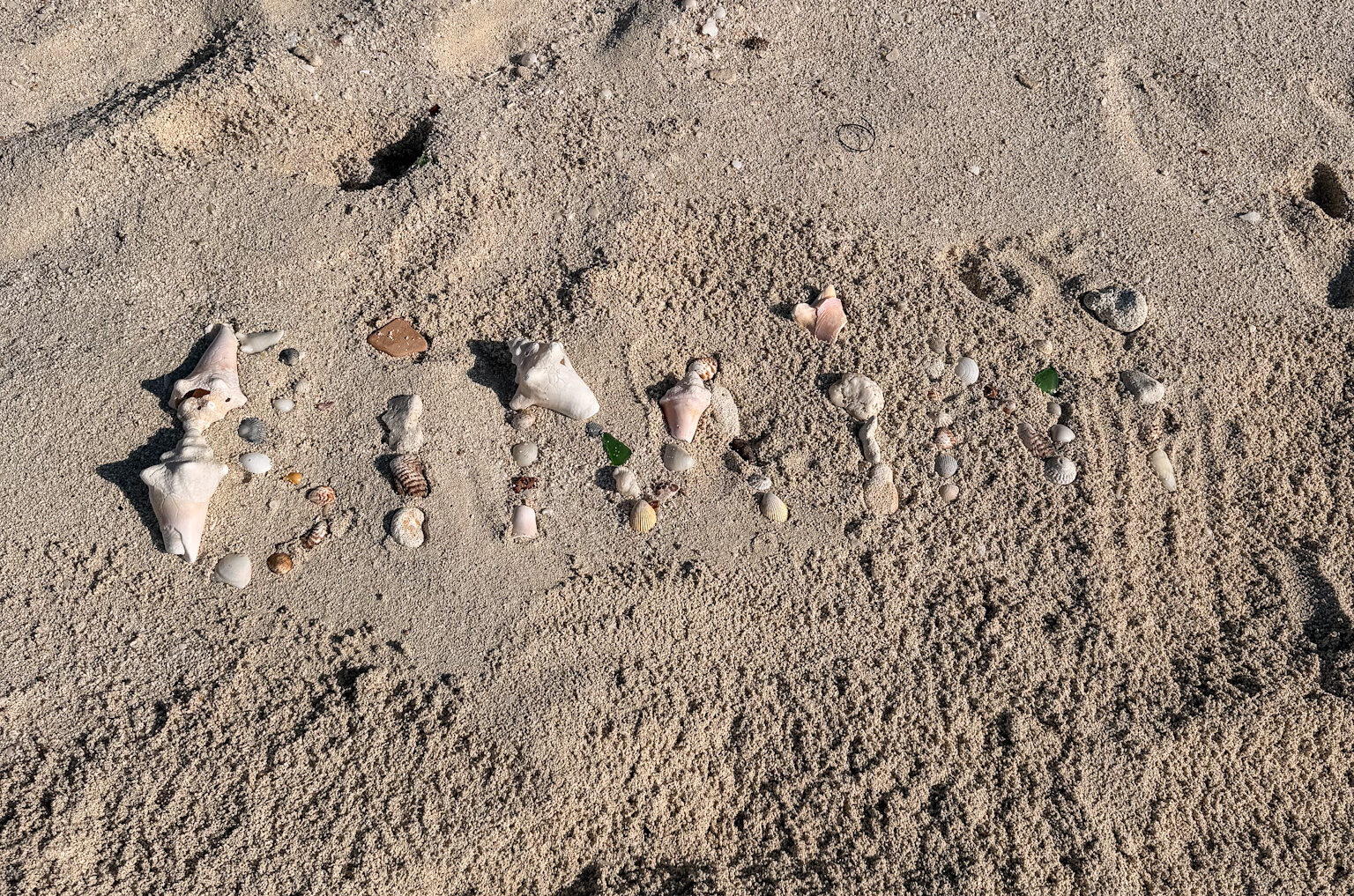 Blister Bay Bimini guide relaxing beach day setup