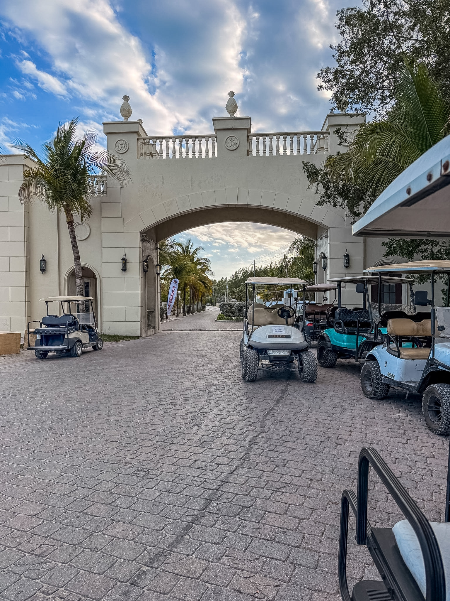 Bimini golf cart day driving around the island