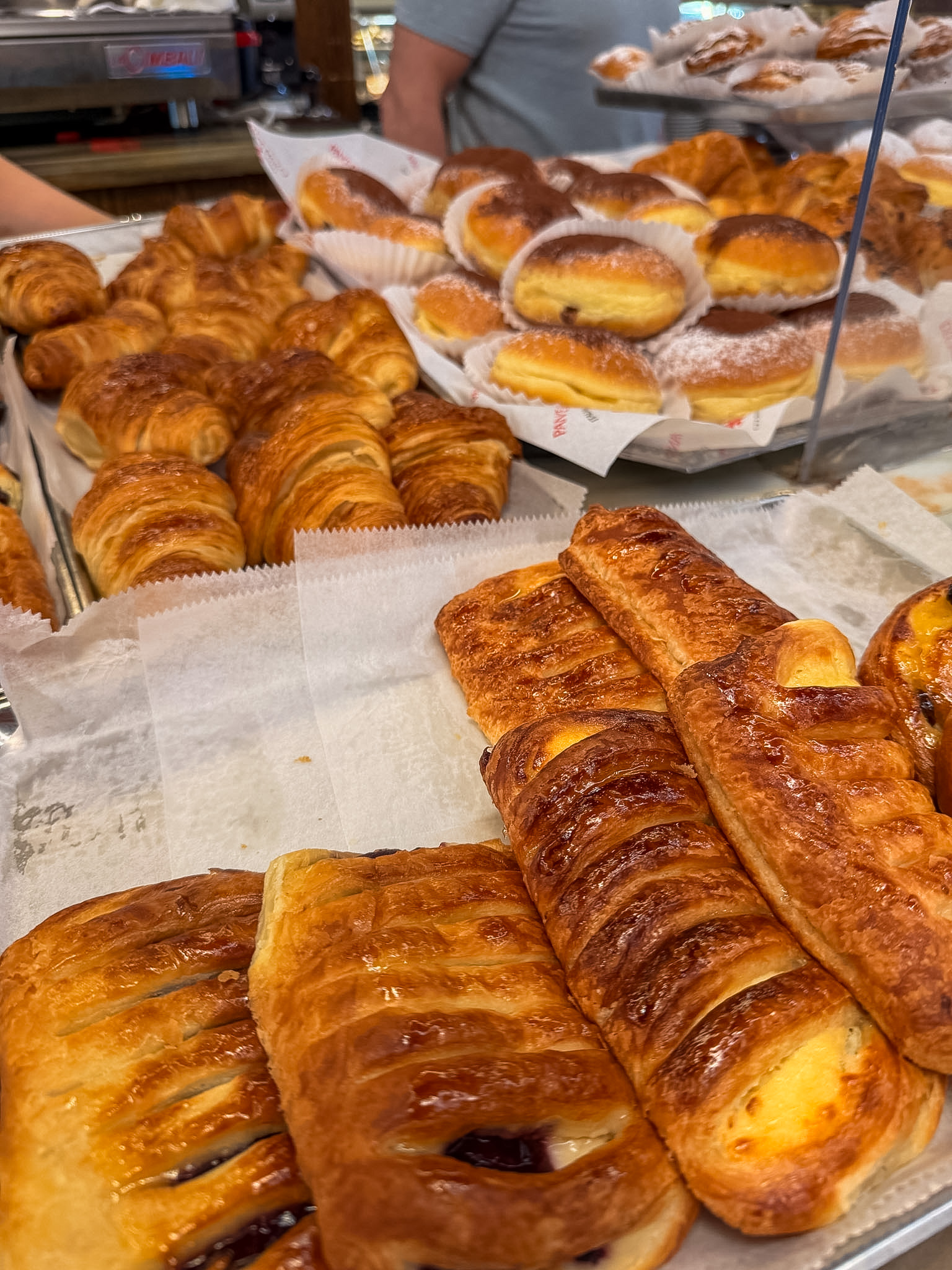 One day in Fort Lauderdale breakfast at Pan’E Dolci bakery Nutella donut