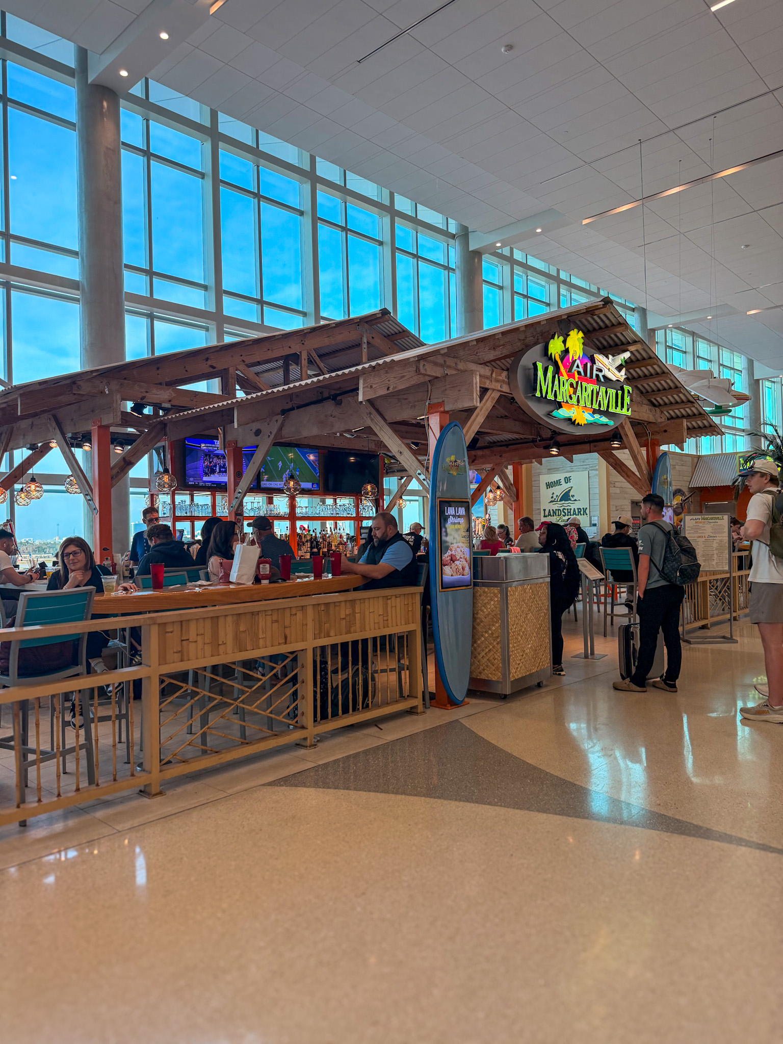 Fort Lauderdale Airport guide showing FLL terminal layout