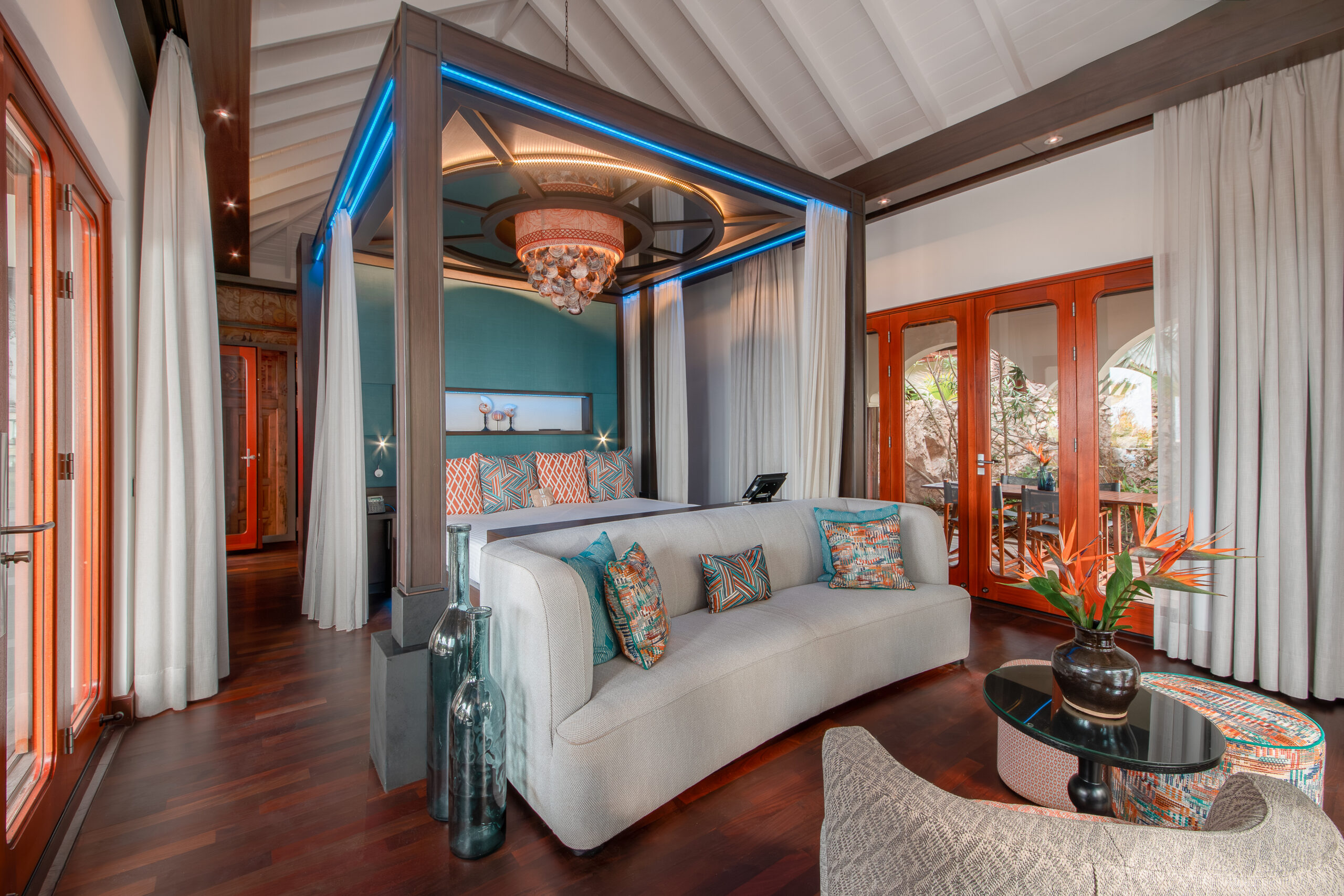 Baoase Luxury Resort Curaçao outdoor bathroom tub