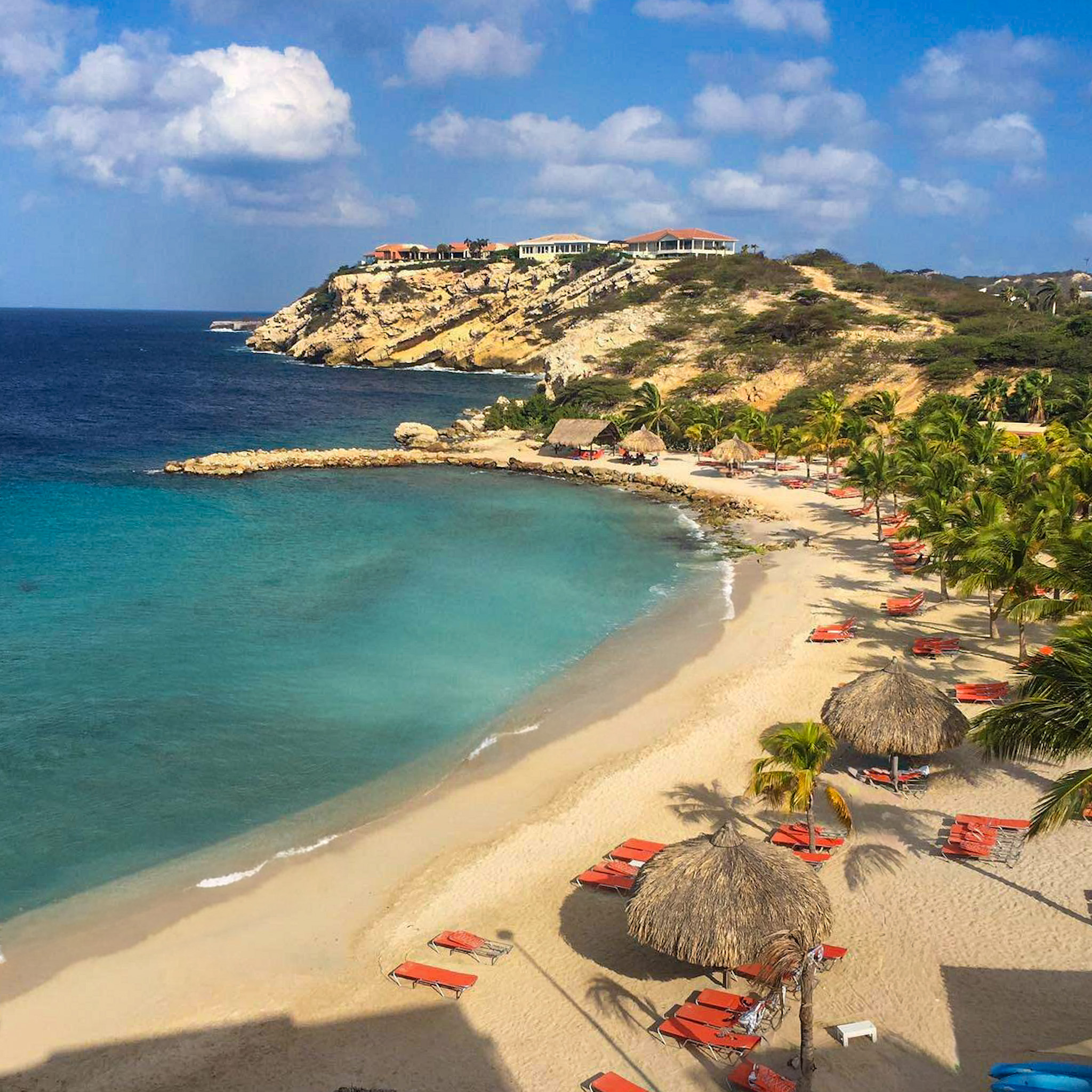 where to stay in Curaçao Blue Bay resort area