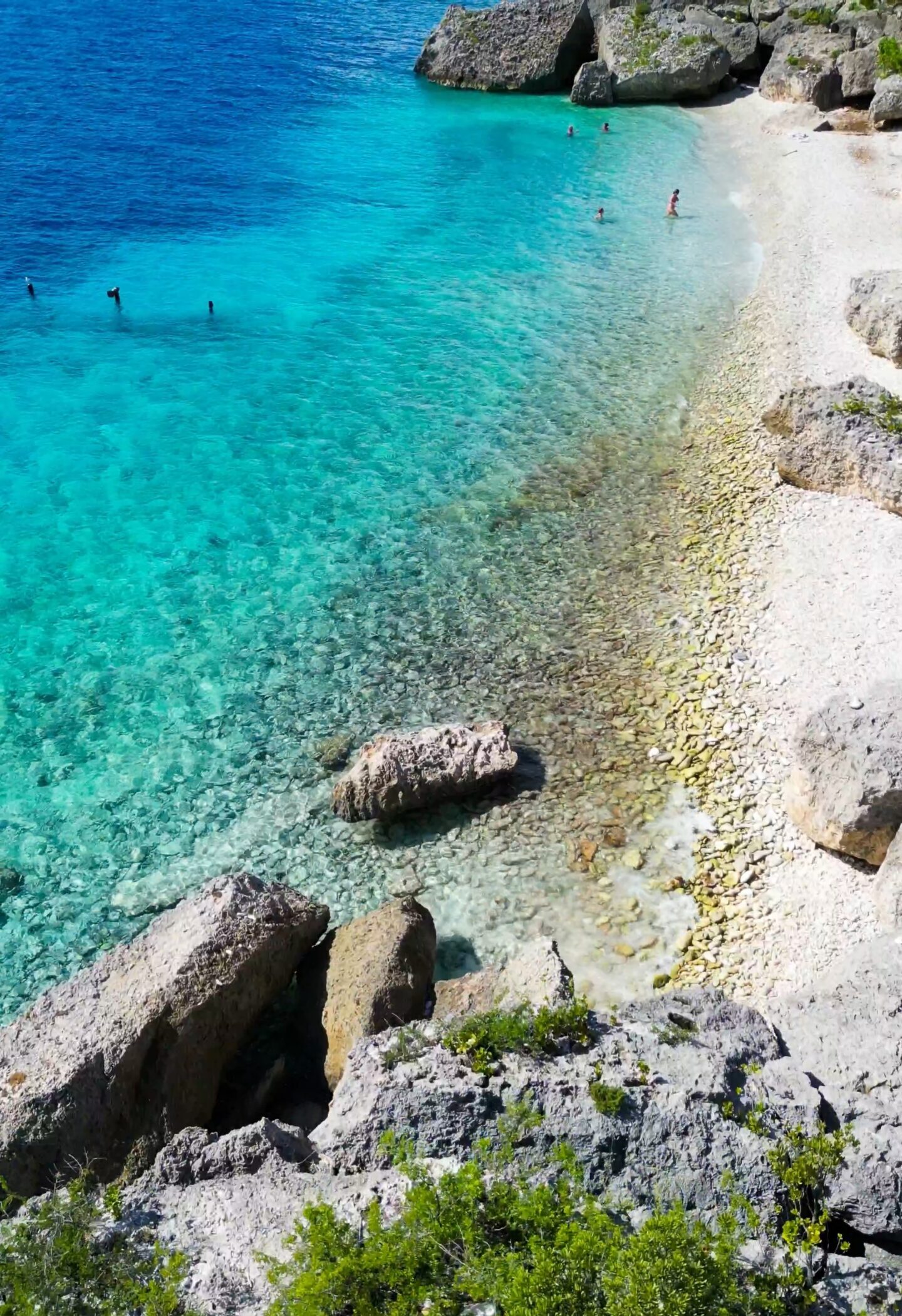 Curaçao beaches with the clearest water at Directors Bay snorkeling view