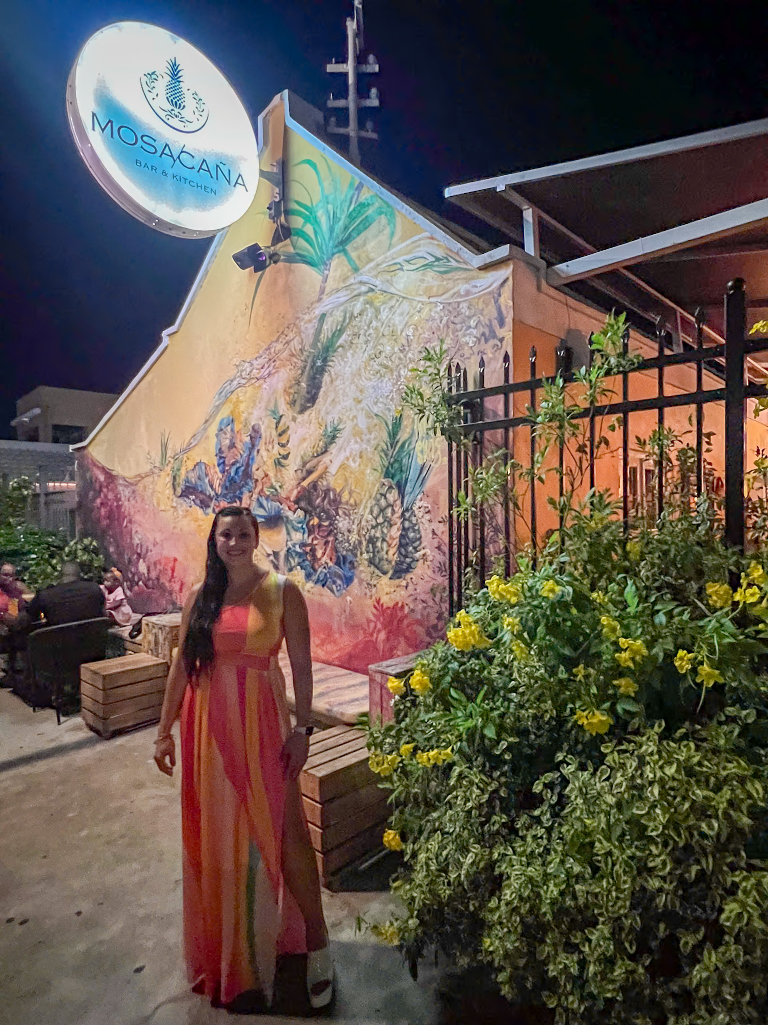 MosaCaña Curaçao review showing terrace dining setup in Pietermaai