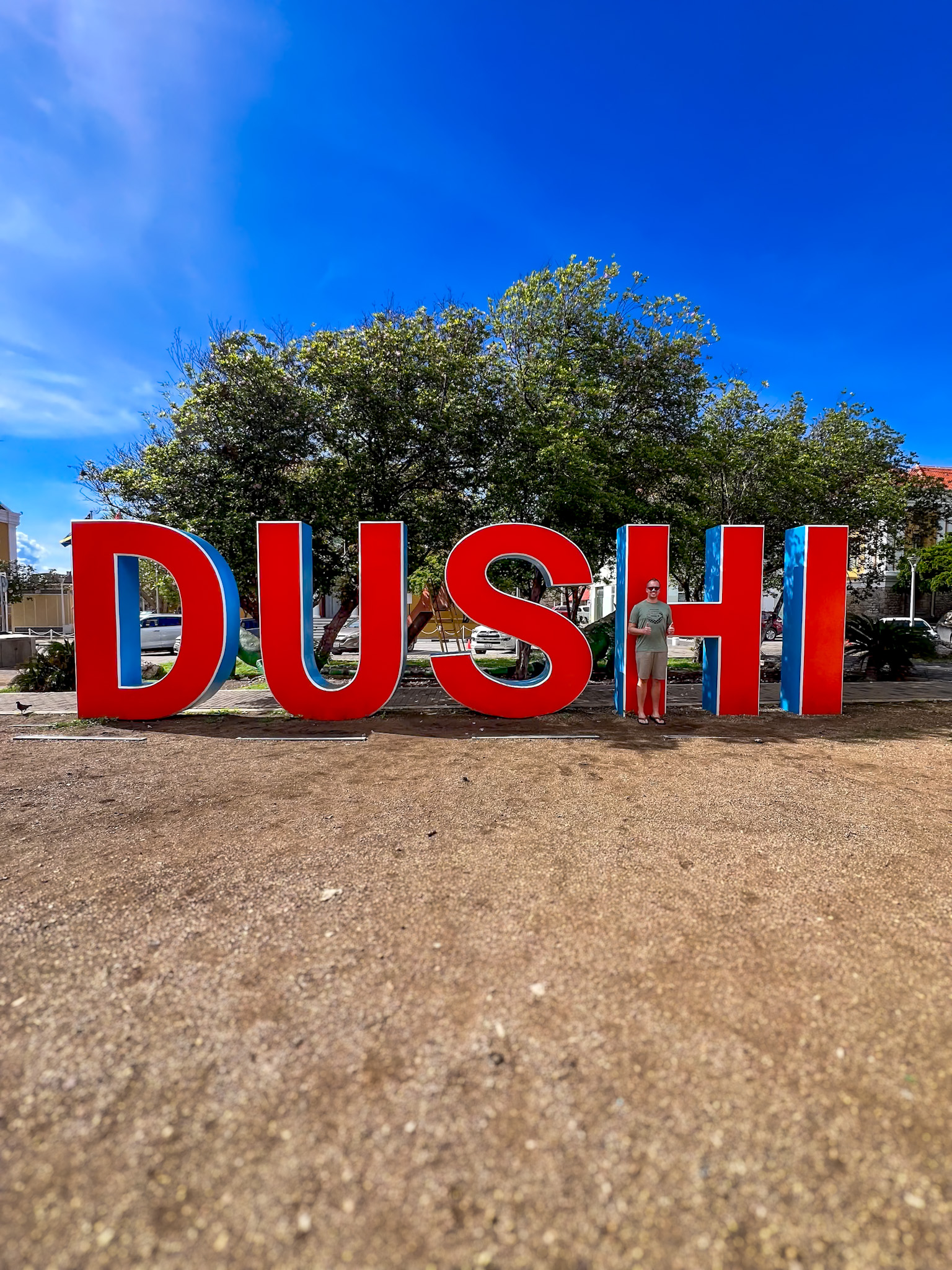 Willemstad walking guide Dushi Curacao sign photo
