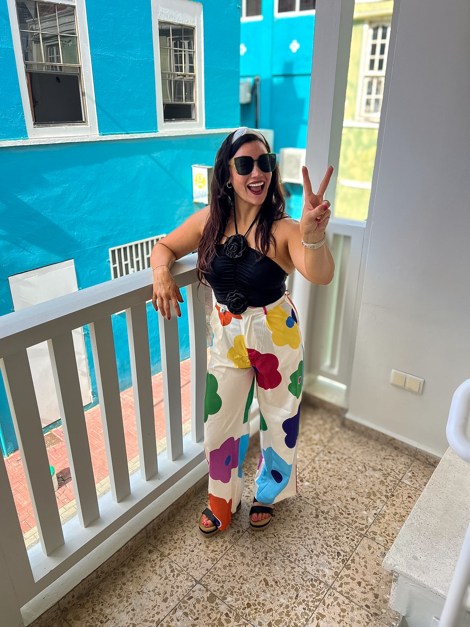 one day in Willemstad itinerary colorful buildings Handelskade