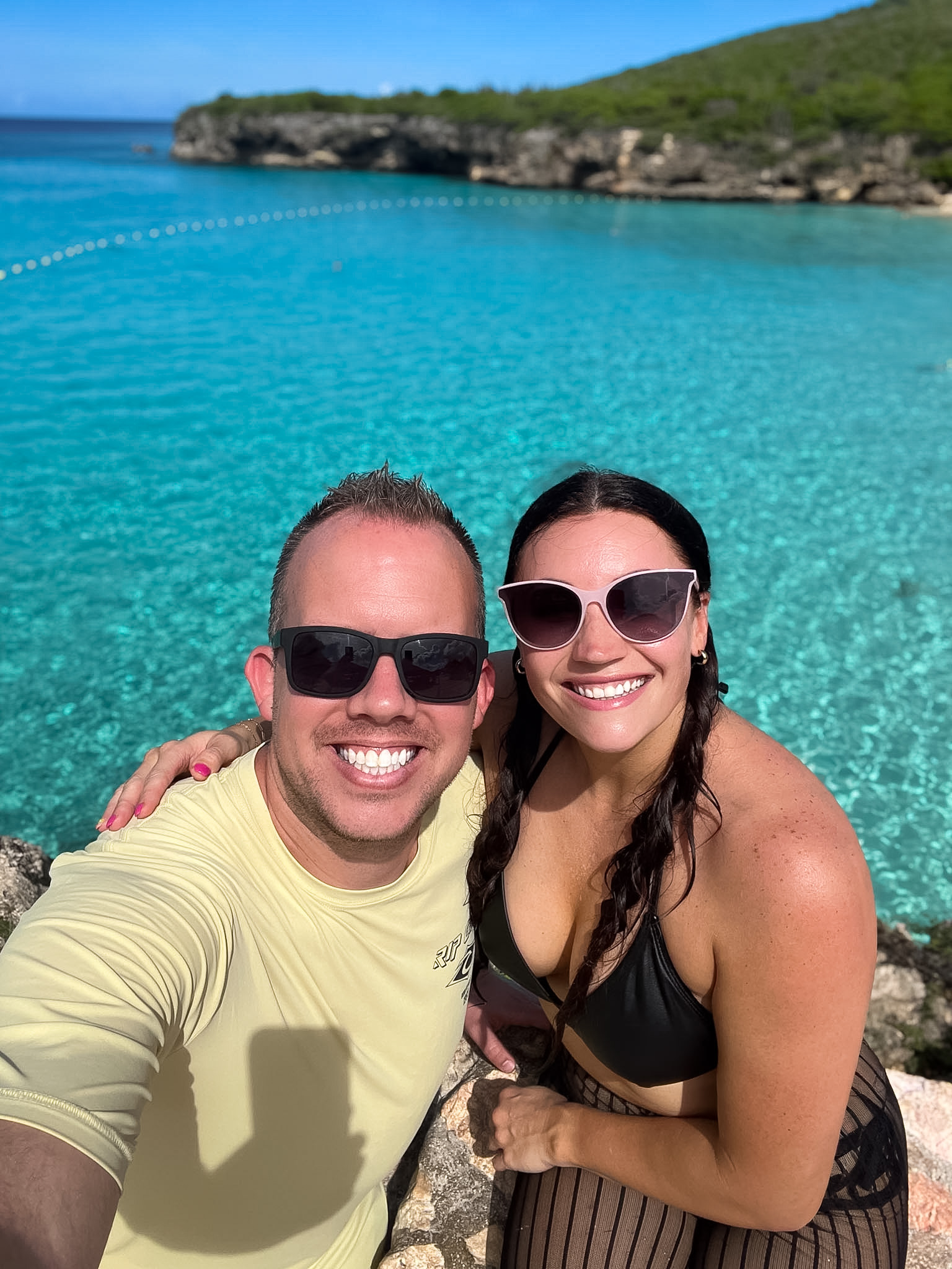 Is Curaçao worth visiting blue water shoreline view