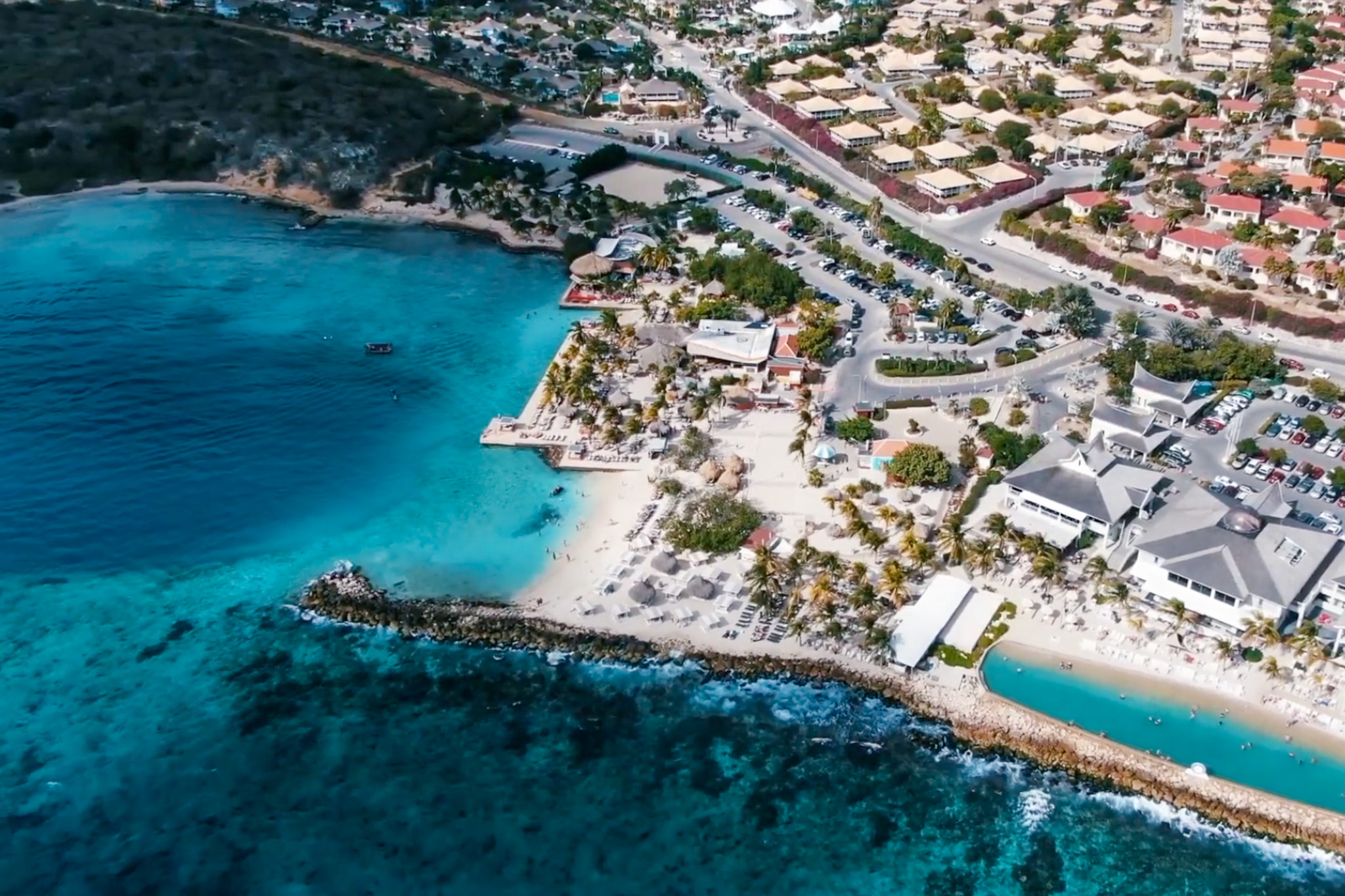 where to stay in Curaçao Jan Thiel beach clubs