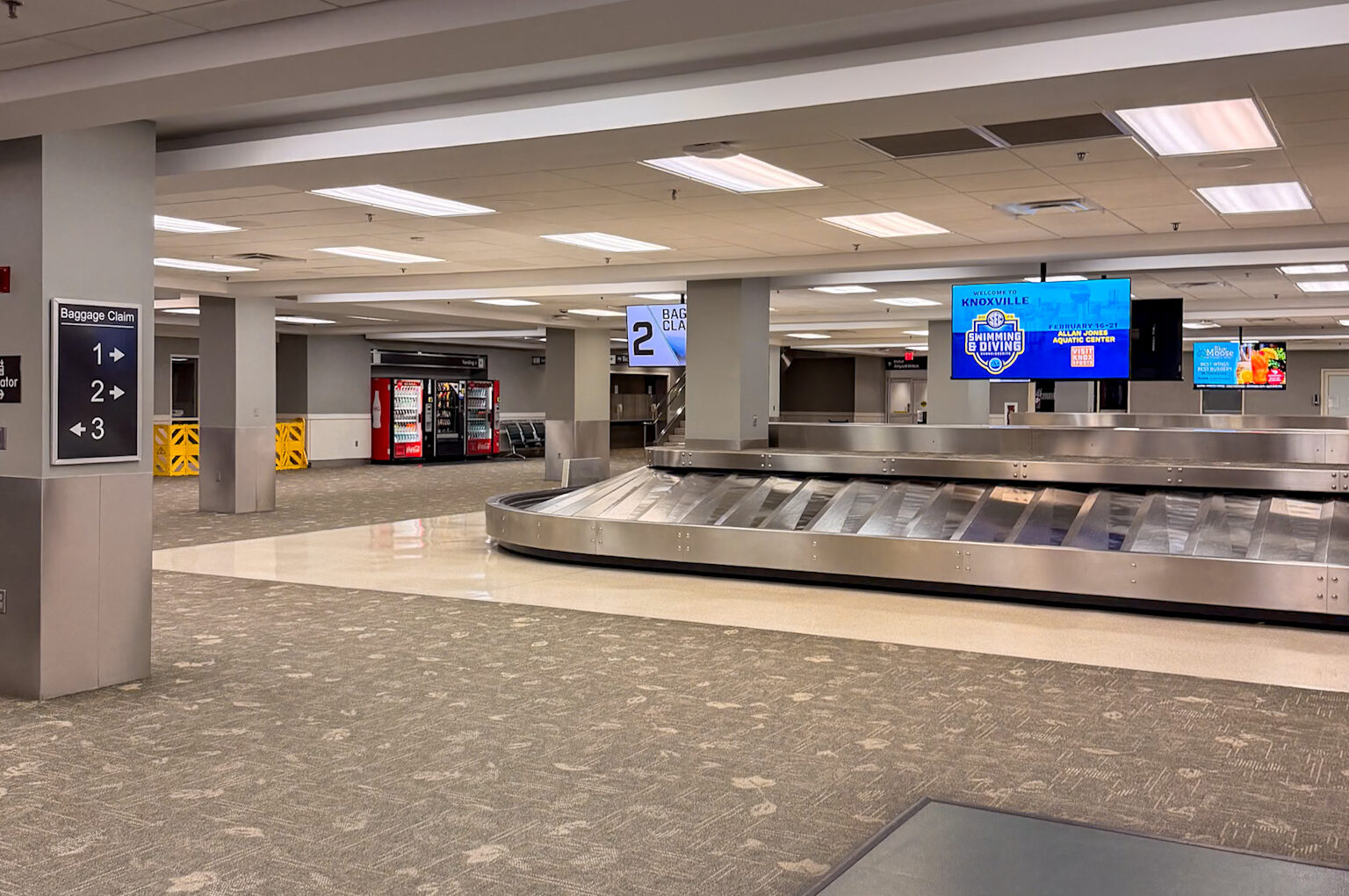 Knoxville Airport Guide view of TYS baggage claim area