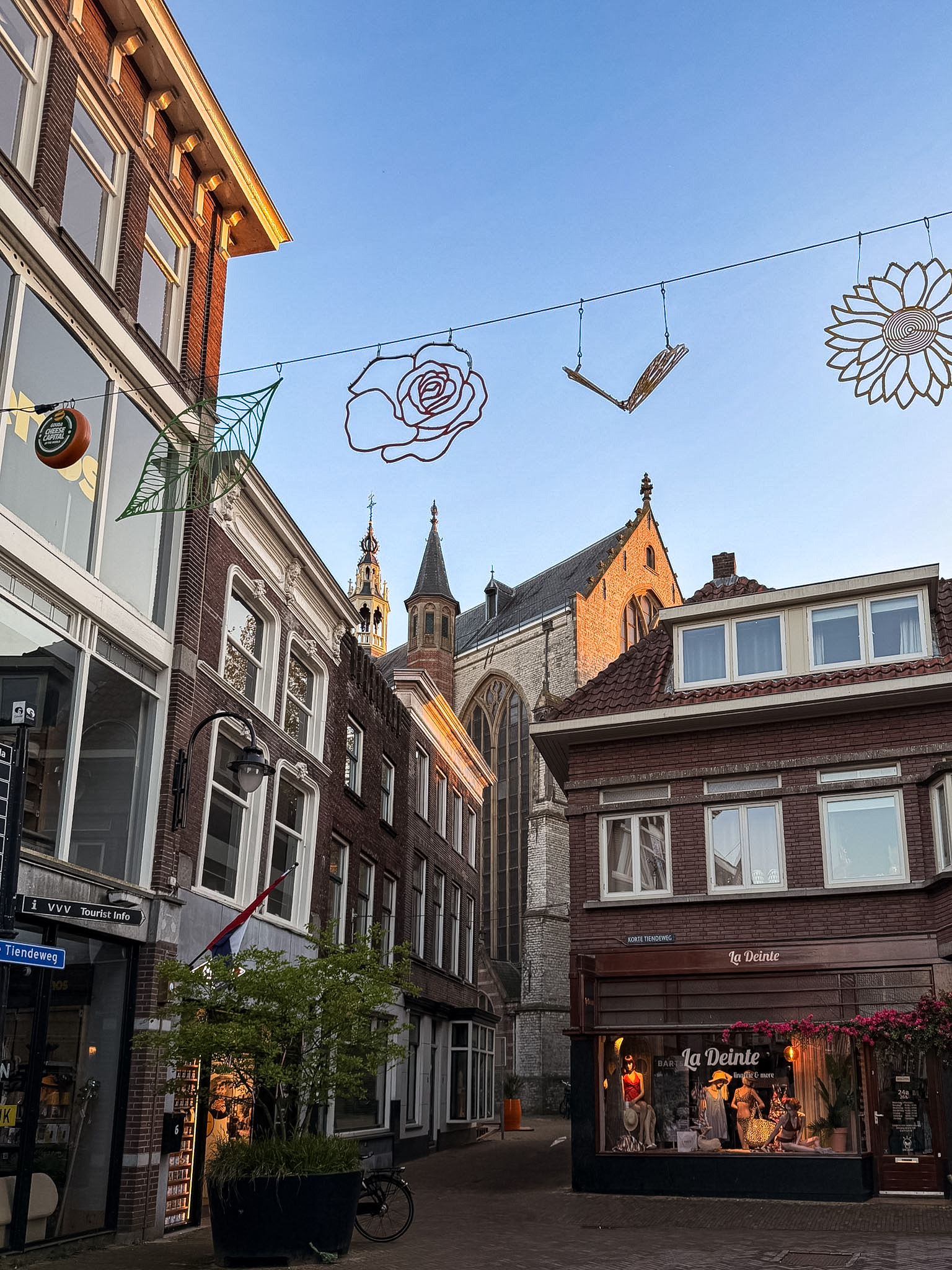 Things to do in Gouda Netherlands with outdoor cafés and bakery stops near Markt Square