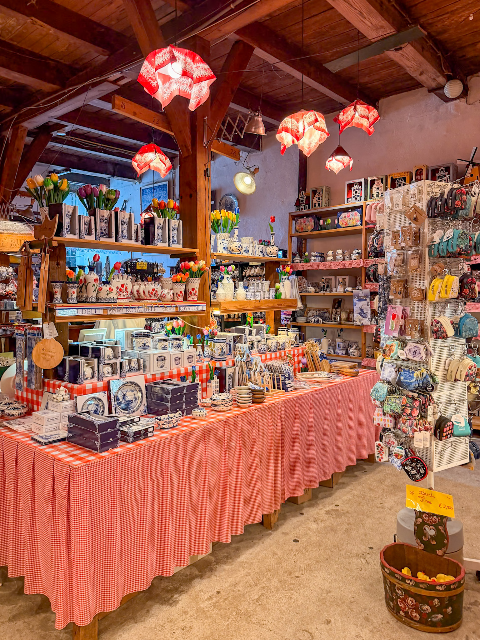 cheese farm Netherlands souvenir shop with Dutch clogs and gifts