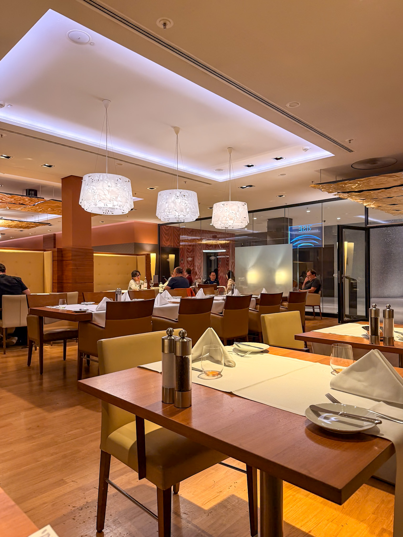 Dinner at Rise restaurant inside Hilton Frankfurt Airport Hotel
