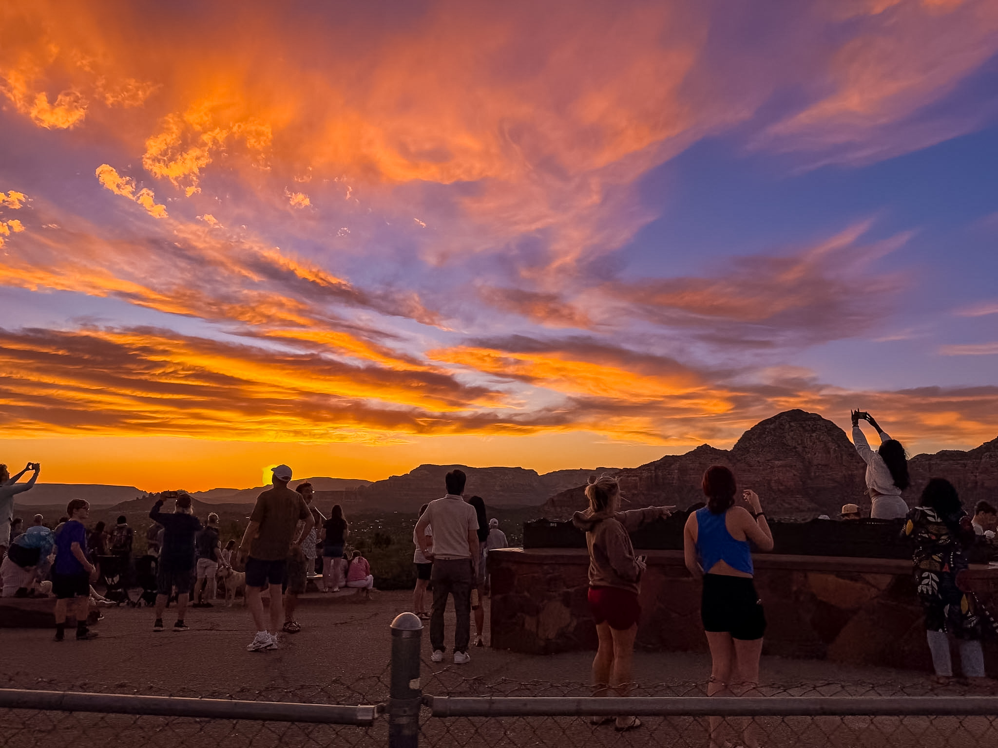 Airport Mesa Scenic Overlook at sunset with Sedona’s red rock formations in the distance