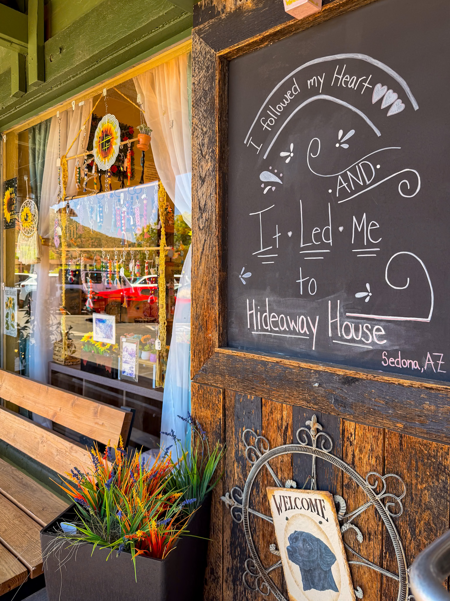 Hideaway House Sedona review showing pizza and salad shared at lunch