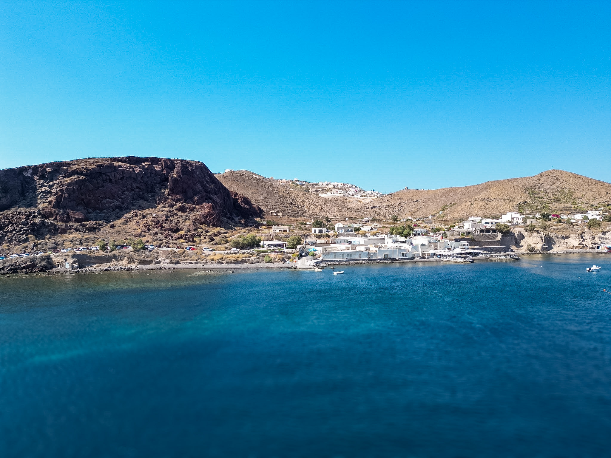 Cave of Nikolas Santorini restaurant overlooking the Aegean Sea in Akrotiri