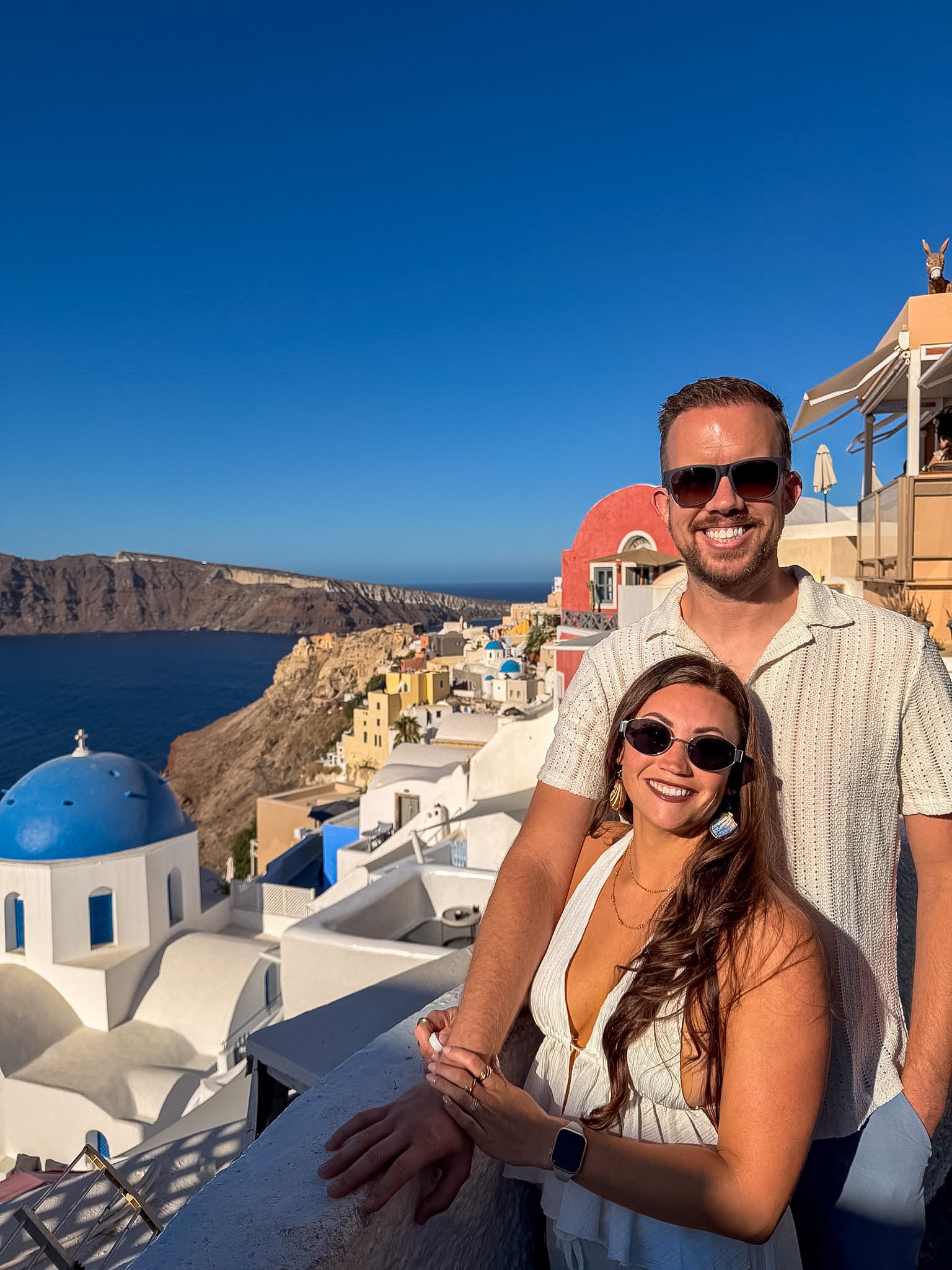 Caldera views along the walking route Oia